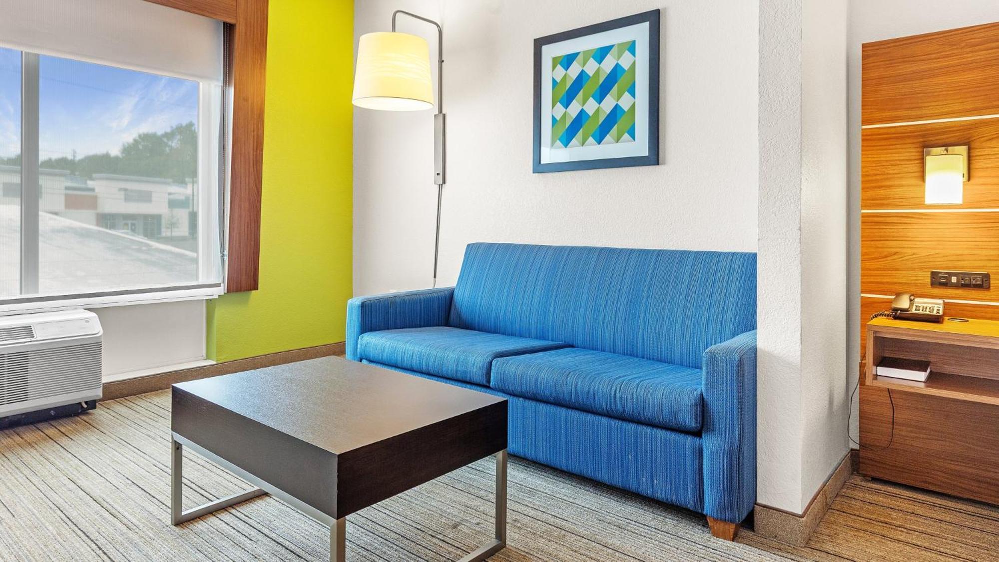 Holiday Inn Express & Suites Mobile - University Area By Ihg Exterior foto